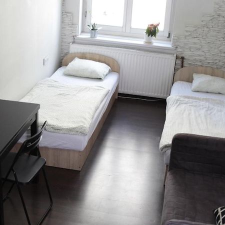 Pit Stop Hostel Poznań Eksteriør bilde