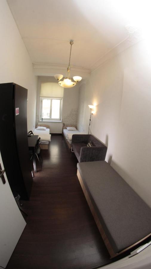 Pit Stop Hostel Poznań Eksteriør bilde
