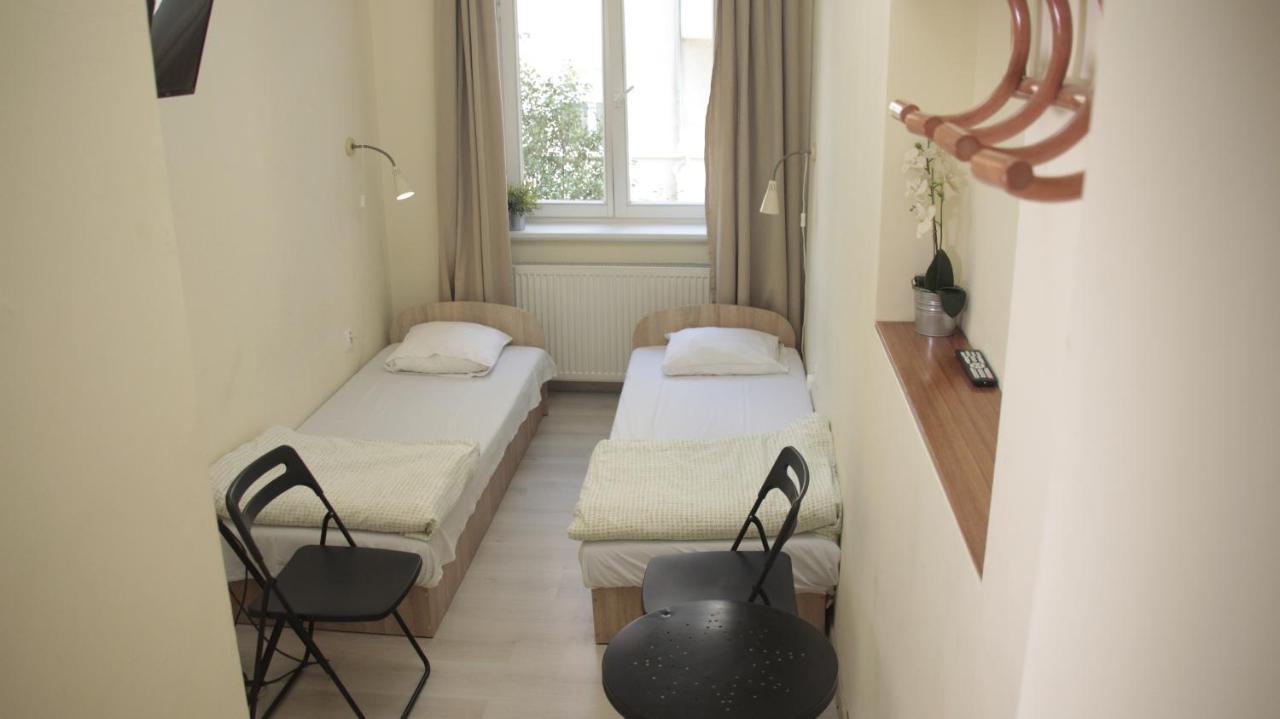 Pit Stop Hostel Poznań Eksteriør bilde